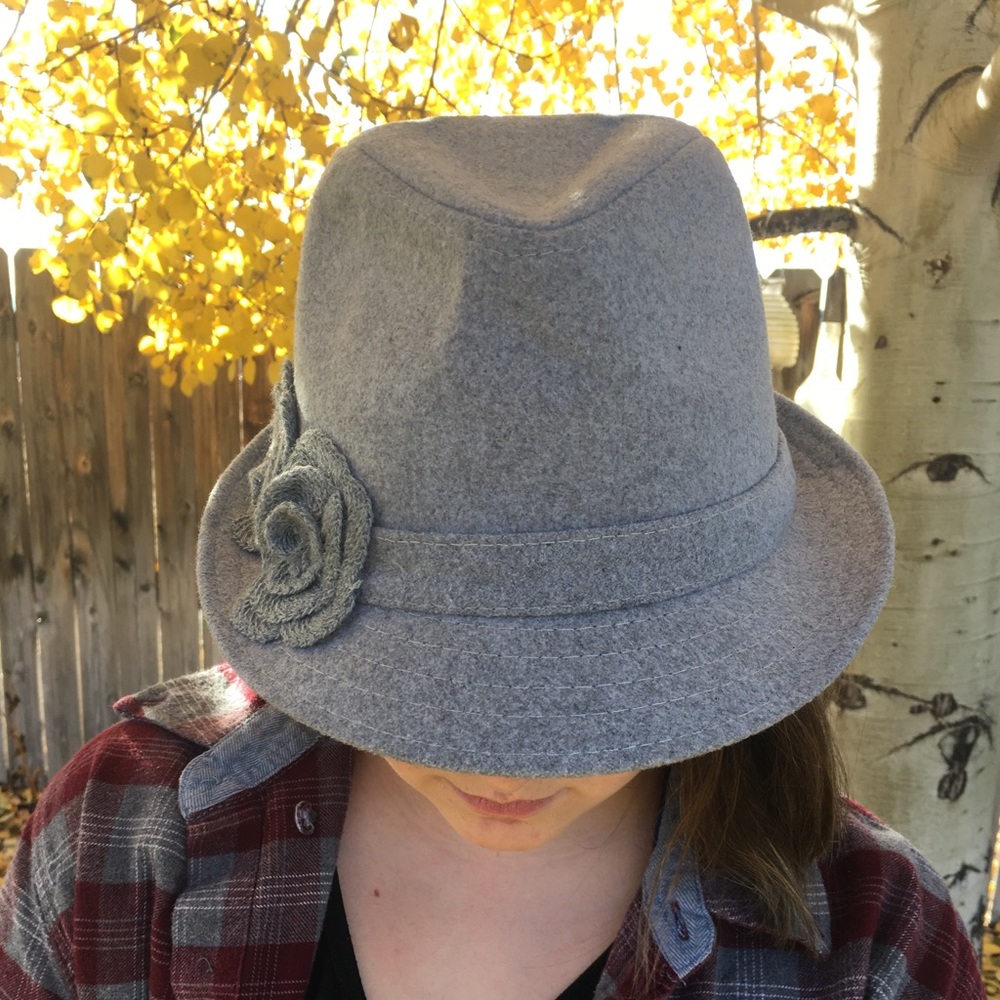 Gray Polyester Felt Hat - image 2